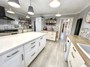 Kitchen- click for photo gallery